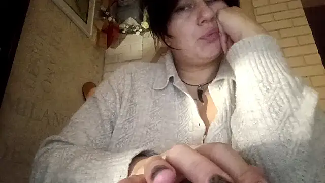 GwendolynFoster online show from October 2025 03:22:02 PM