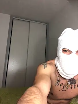 Camillafaro64 online show from October 2025 09:50:01 PM