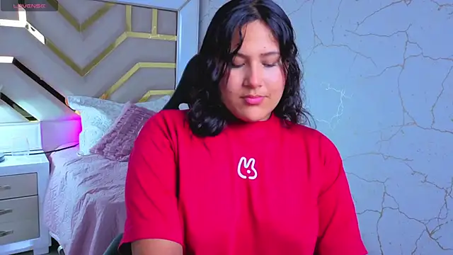 Snapshot of luna_jonezz chatting on November 2025 11:36:02 AM luna jonezz online show from November 2025 11:36:02 AM