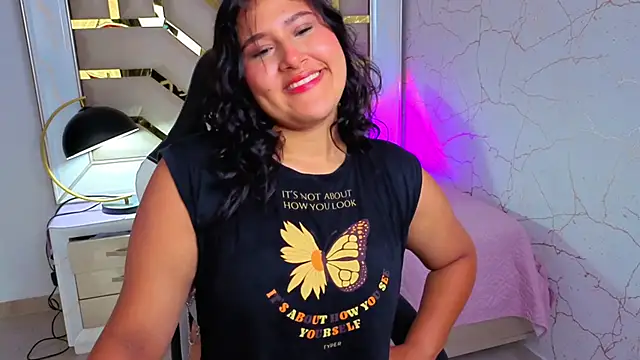 Snapshot of luna_jonezz chatting on November 2025 11:14:02 AM luna jonezz online show from November 2025 11:14:02 AM