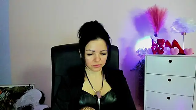 Mollybloom40 online show from March 2026 07:41:02 AM