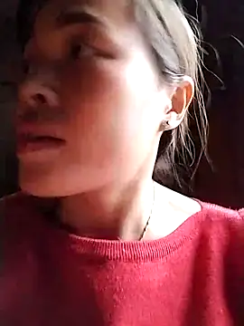 Snapshot of Hani-i chatting on December 2025 09:26:01 AM Hani-i online show from December 2025 09:26:01 AM