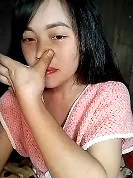 Snapshot of Hani-i chatting on December 2025 09:25:02 PM Hani-i online show from December 2025 09:25:02 PM