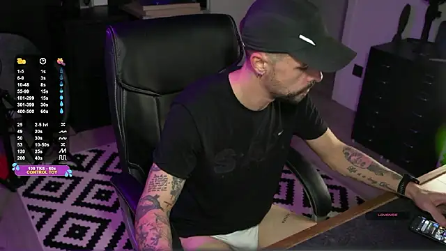 monsieurguitsxxx online show from January 2026 05:42:02 PM