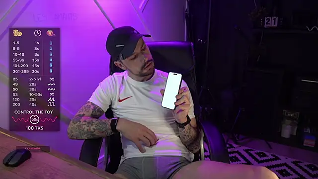 monsieurguitsxxx online show from February 2026 06:19:01 PM