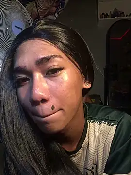 Yourasianbabyemma online show from February 2026 04:18:02 PM