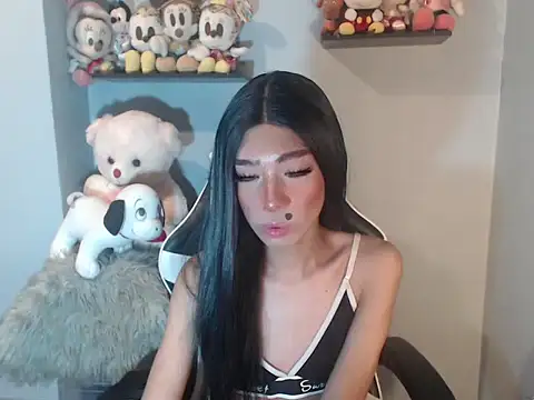 Yourasianbabyemma online show from October 2025 04:17:02 PM