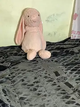 Aimee milk online show from December 2025 01:17:02 PM