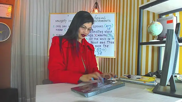 Snapshot of Nayara_Gray chatting on October 2025 02:25:02 PM Nayara Gray online show from October 2025 02:25:02 PM