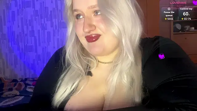 Lina Hottie online show from November 2025 06:39:01 AM