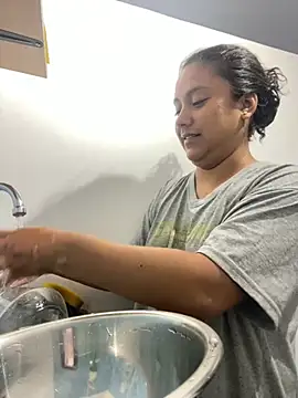 Techi0525 online show from February 2026 01:05:02 AM