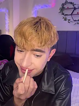 JustinCastiblanco online show from October 2025 11:45:02 AM