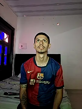 Snapshot of Luciferinthestreet chatting on October 2025 04:27:01 PM Luciferinthestreet online show from October 2025 04:27:01 PM