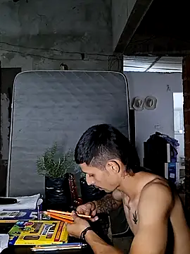 Snapshot of Luciferinthestreet chatting on October 2025 03:05:01 AM Luciferinthestreet online show from October 2025 03:05:01 AM