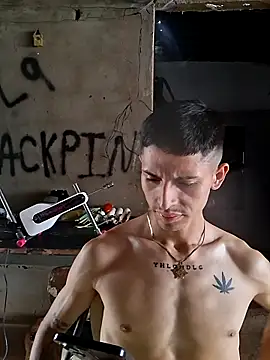 Snapshot of Luciferinthestreet chatting on November 2025 08:34:02 PM Luciferinthestreet online show from November 2025 08:34:02 PM