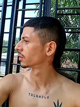 Snapshot of Luciferinthestreet chatting on October 2025 02:16:01 PM Luciferinthestreet online show from October 2025 02:16:01 PM