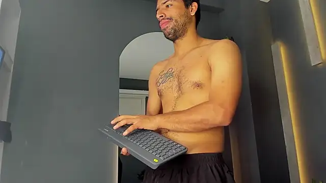 Snapshot of JackBlare chatting on October 2025 11:12:01 AM JackBlare online show from October 2025 11:12:01 AM