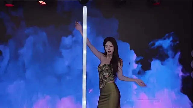 Wily-07 online show from January 2026 12:04:01 AM