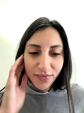 itsmiasofia online show from October 2025 05:13:02 PM