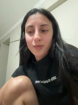 Snapshot of itsmiasofia chatting on June 2026 02:44:02 AM itsmiasofia online show from June 2026 02:44:02 AM
