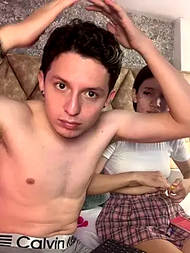 SsexCouplee online show from December 2025 02:21:02 PM