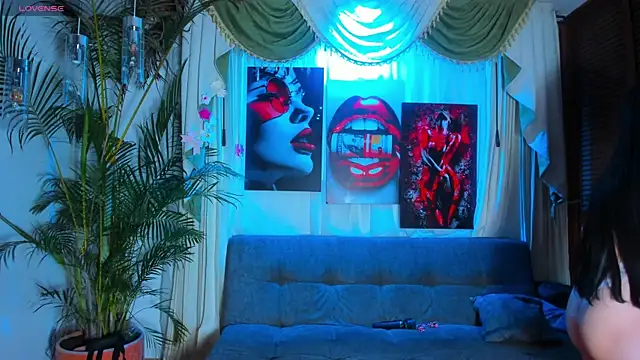 madams worker online show from April 2026 08:36:02 PM