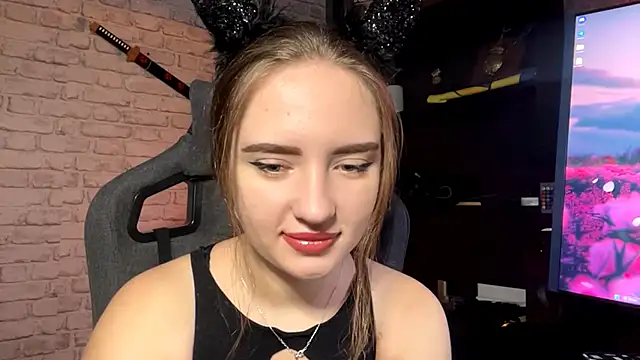 GreatMolly online show from October 2025 06:13:01 AM