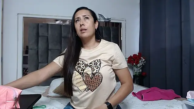 Salmma Milf online show from March 2026 11:35:01 AM