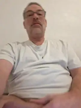 Snapshot of Mikadu95 chatting on December 2025 05:01:01 PM Mikadu95 online show from December 2025 05:01:01 PM