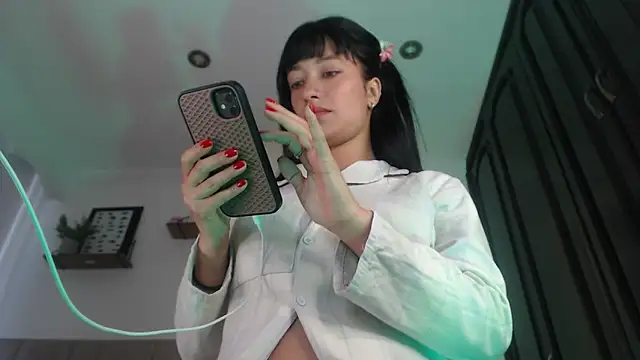  TiniWild online show from March 2026 09:04:01 PM