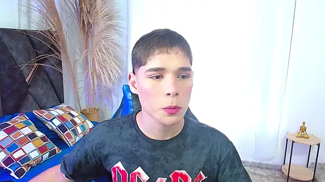 Mattass18 online show from November 2025 01:22:01 PM