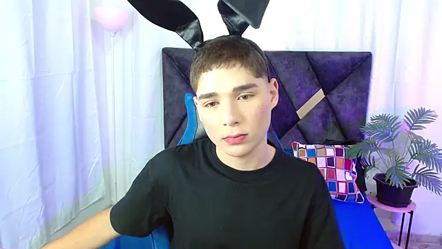 Mattass18 online show from October 2025 01:30:01 PM