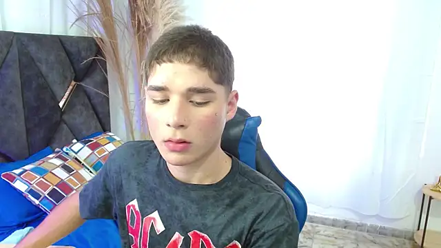 Mattass18 online show from November 2025 04:44:01 PM