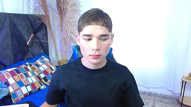 Mattass18 online show from November 2025 01:28:01 PM