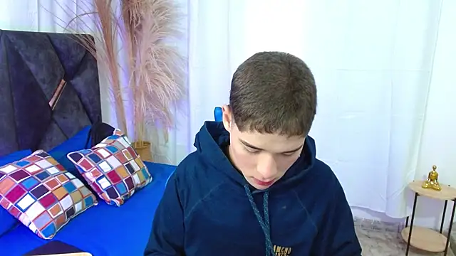 Mattass18 online show from November 2025 01:48:02 PM