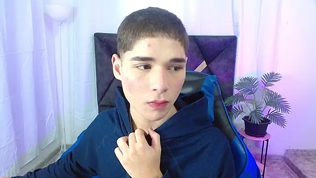 Mattass18 online show from October 2025 01:32:01 PM