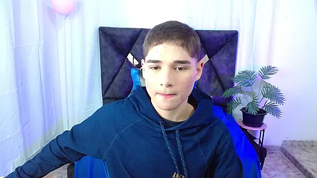 Mattass18 online show from October 2025 01:32:02 PM