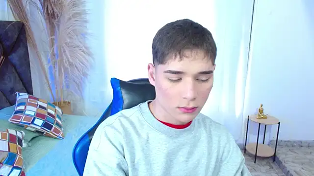 Mattass18 online show from December 2025 12:44:02 PM