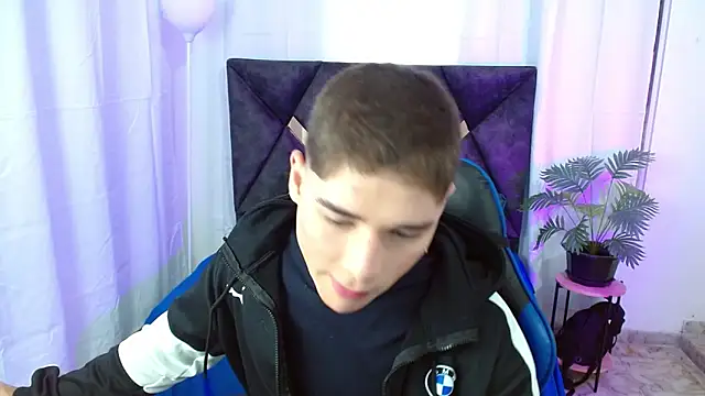 Mattass18 online show from October 2025 01:35:01 PM