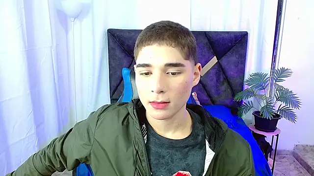 Mattass18 online show from October 2025 02:18:02 PM