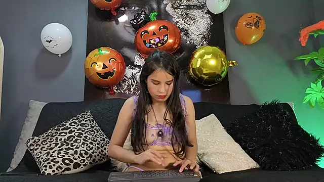 Snapshot of celestesecrett chatting on October 2025 07:14:01 PM celestesecrett online show from October 2025 07:14:01 PM