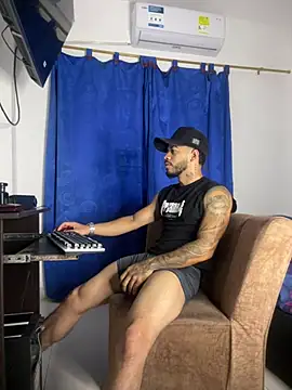 Kylian Alessandro online show from January 2026 12:11:02 PM