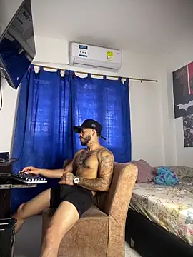 Kylian Alessandro online show from February 2026 01:00:02 PM