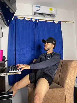 Kylian Alessandro online show from December 2025 09:48:02 AM