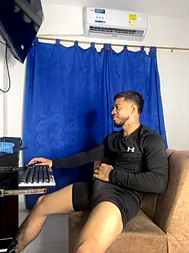 Kylian Alessandro online show from December 2025 06:47:02 AM