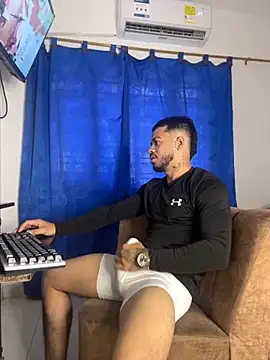 Kylian Alessandro online show from November 2025 02:56:01 PM