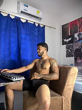 Kylian Alessandro online show from February 2026 07:57:02 PM