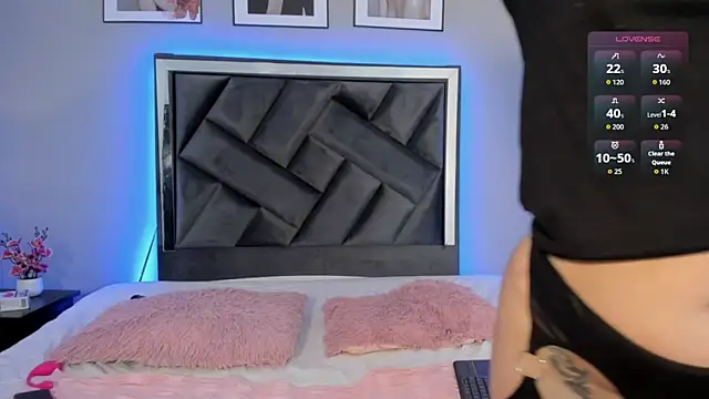 zoe longhair online show from October 2025 06:51:01 PM