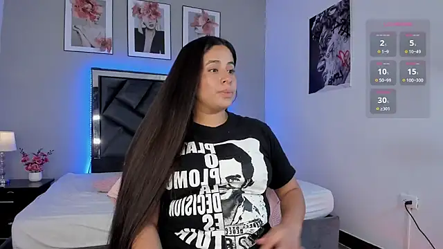 zoe longhair online show from April 2026 05:52:02 PM