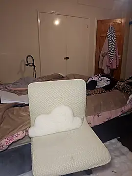 LucyMiax online show from December 2025 08:09:02 AM